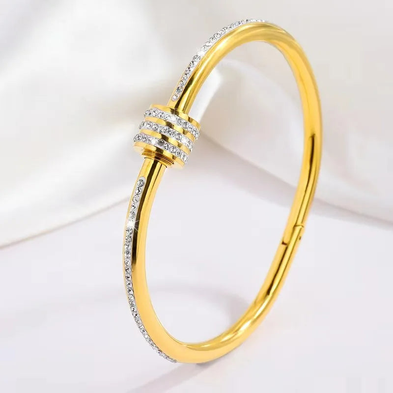 AuraBracelet™ – Titanium Gold Bracelet with Zircon