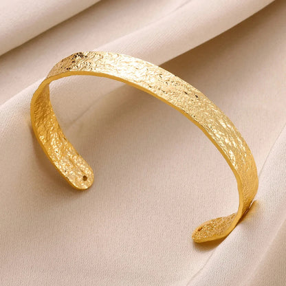 AuraBangles™ – Exquisite Gold Bump Pattern Bangles