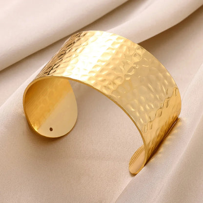 AuraBangles™ – Exquisite Gold Bump Pattern Bangles